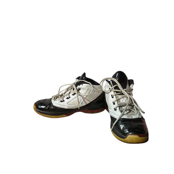 Nike Jordan 16.5 Retro Size 11 White Varsity Red Black 2009 Leather Basketball - Picture 5 of 9